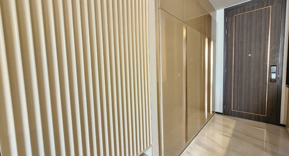 For rent 2 bedrooms condo in Khlong Toei, Bangkok