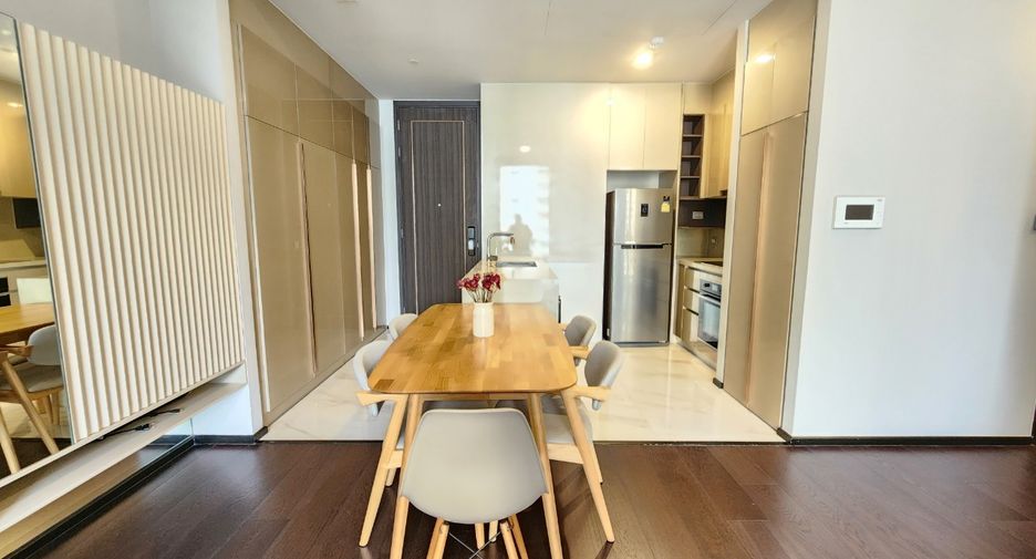 For rent 2 bedrooms condo in Khlong Toei, Bangkok