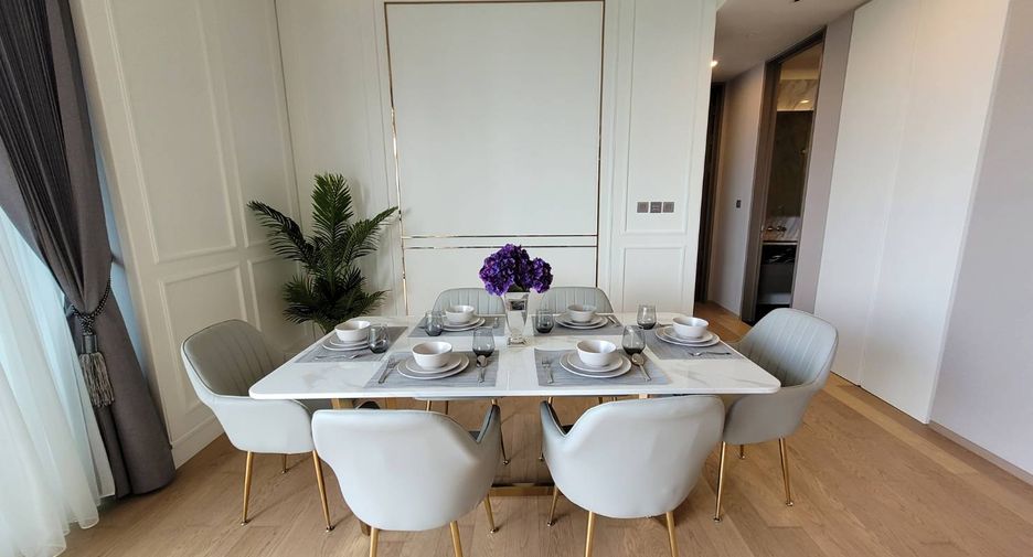 For rent 2 bedrooms condo in Sathon, Bangkok