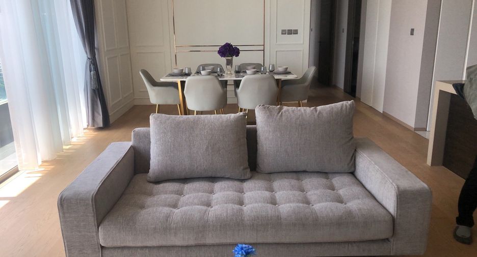 For rent 2 bedrooms condo in Sathon, Bangkok