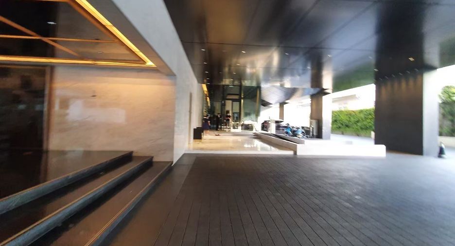 For rent 2 bedrooms condo in Sathon, Bangkok
