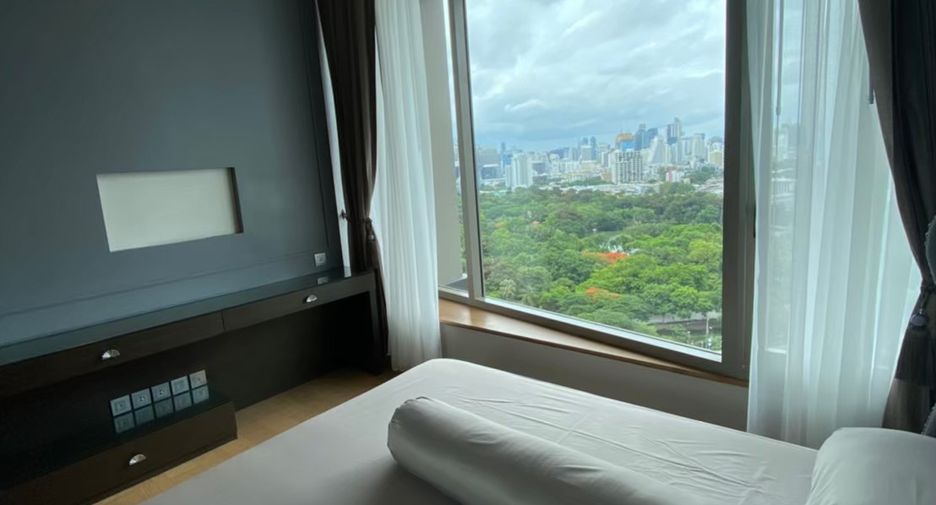 For rent 2 bedrooms condo in Sathon, Bangkok