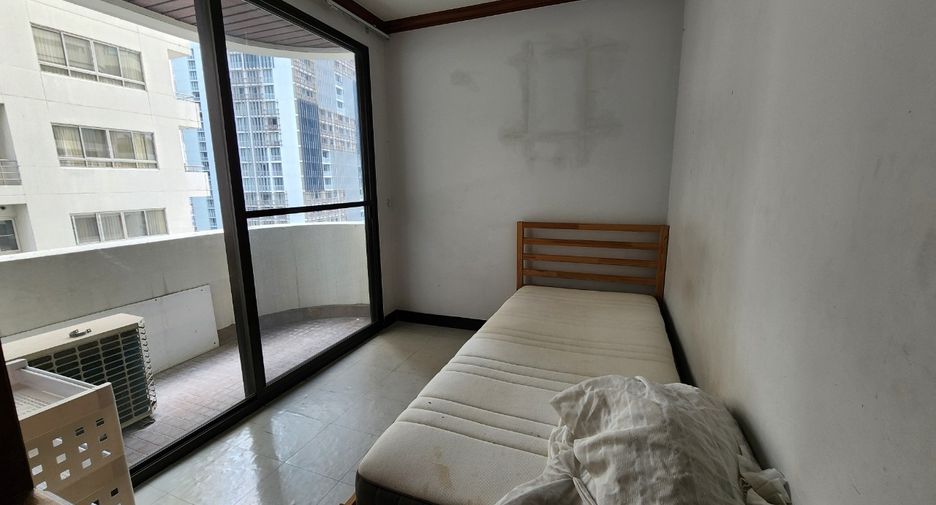 À louer 3 chambres condo à Khlong Toei, Bangkok