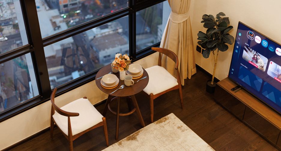 For rent 2 bedrooms condo in Watthana, Bangkok