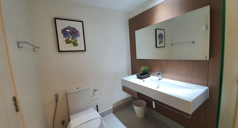 Wohnung zur Miete mit 2 Zimmer in Khlong San, Bangkok