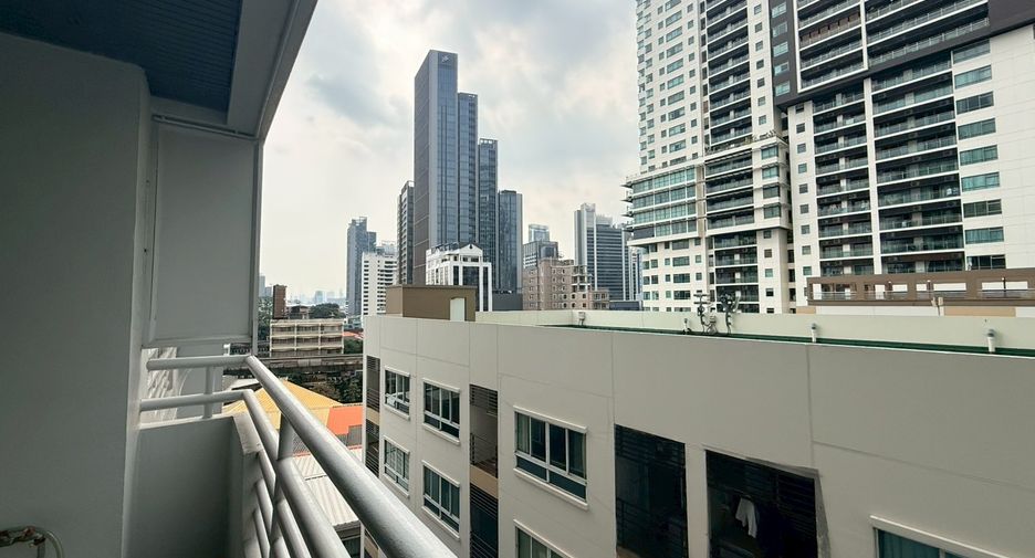 À louer 2 chambres condo à Khlong Toei, Bangkok