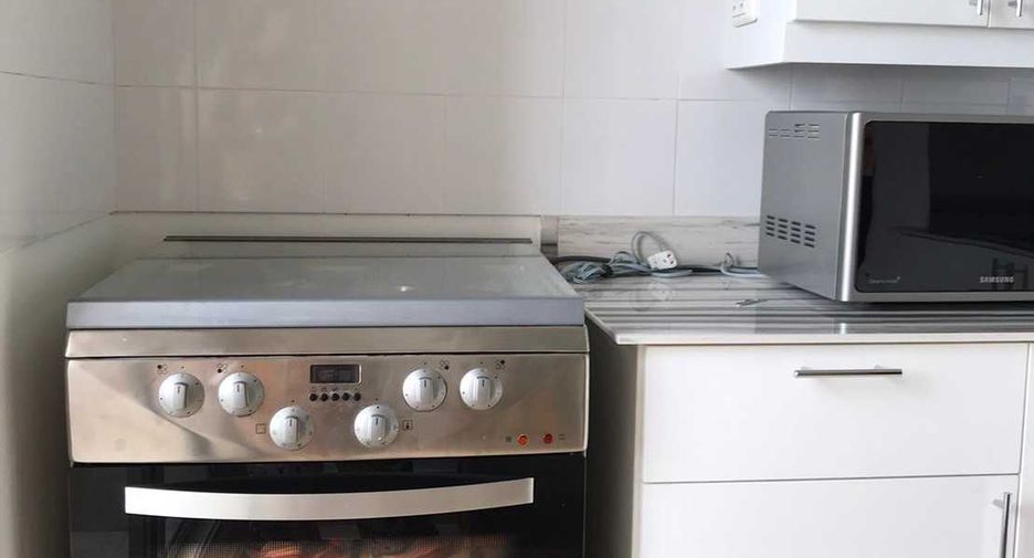 For rent 3 bedrooms condo in Khlong Toei, Bangkok