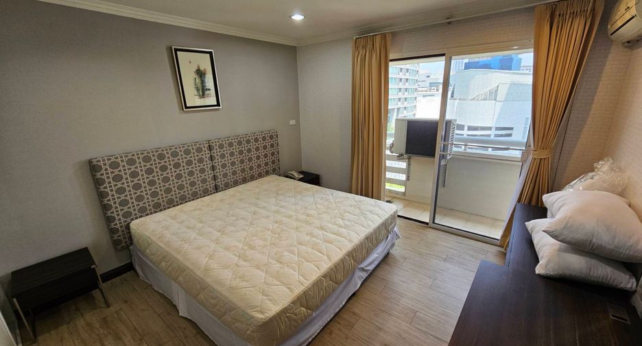 For rent 2 bedrooms condo in Khlong Toei, Bangkok