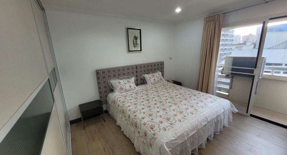 For rent 2 bedrooms condo in Khlong Toei, Bangkok