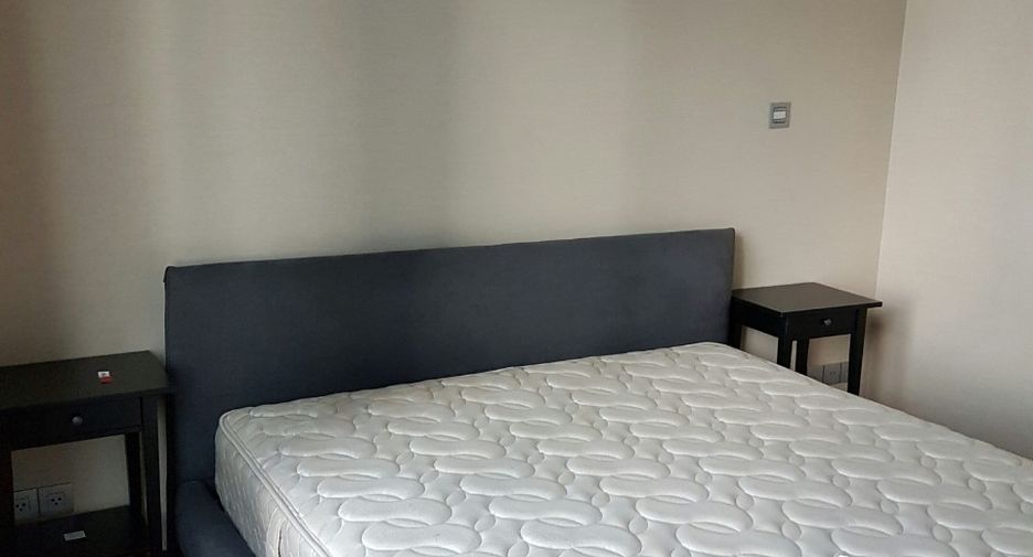 For rent and for sale 2 bedrooms condo in Sathon, Bangkok