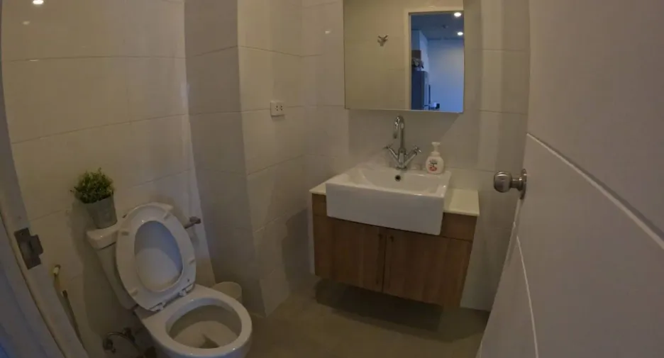 For sale 1 bed condo in Watthana, Bangkok