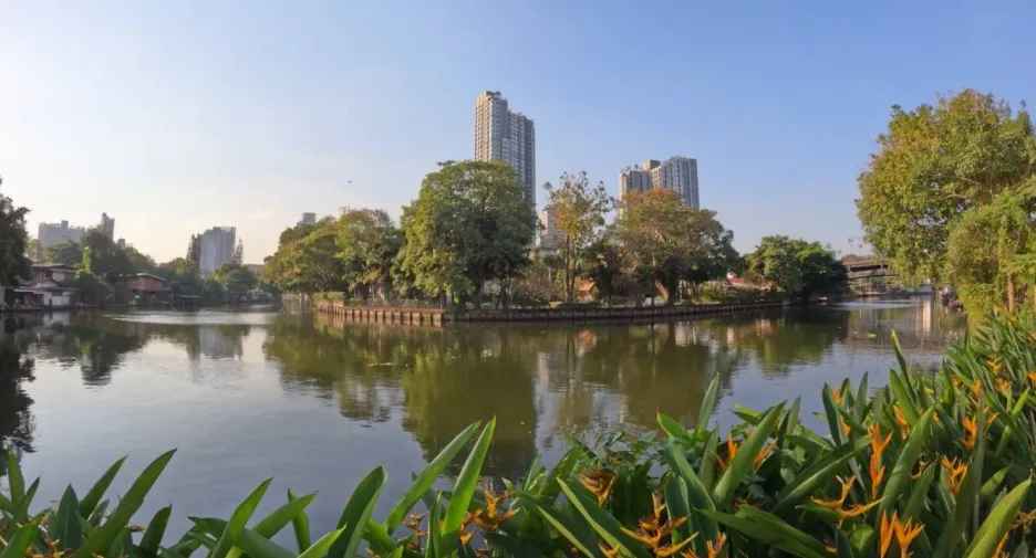 For sale 1 bed condo in Watthana, Bangkok