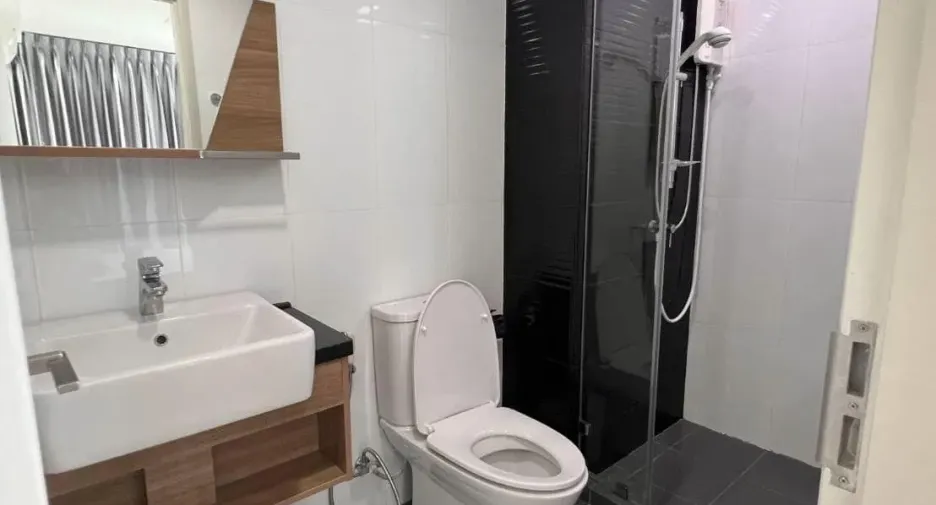 For sale 2 bedrooms condo in Phutthamonthon, Nakhon Pathom