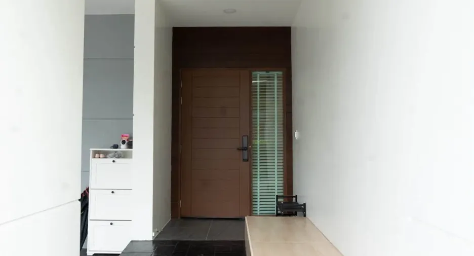 Haus zum Kauf mit 5 Zimmer in Mueang Nonthaburi, Nonthaburi