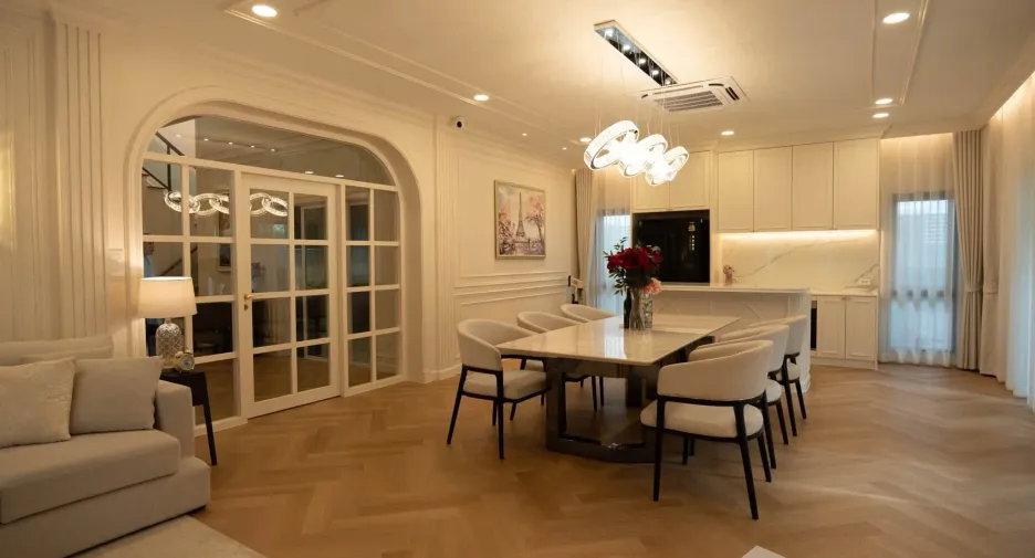 Haus zum Kauf mit 5 Zimmer in Mueang Nonthaburi, Nonthaburi