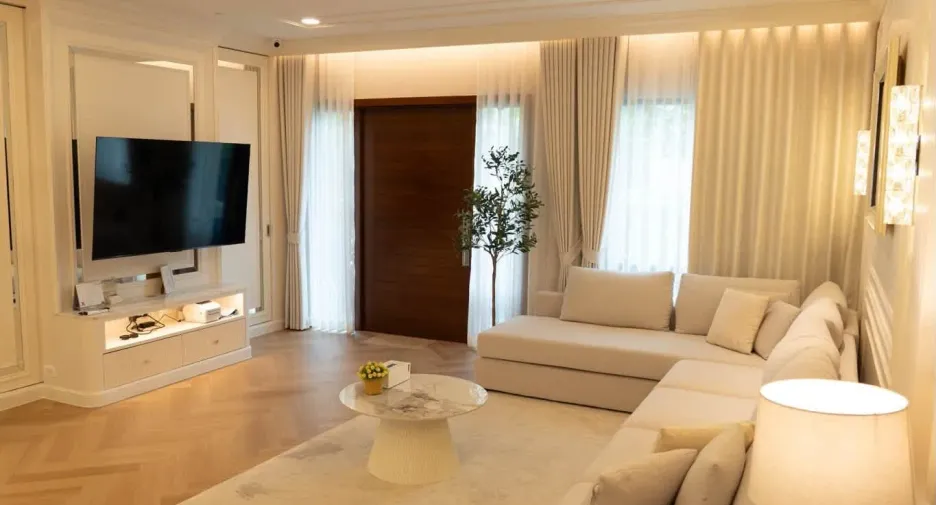 Haus zum Kauf mit 5 Zimmer in Mueang Nonthaburi, Nonthaburi