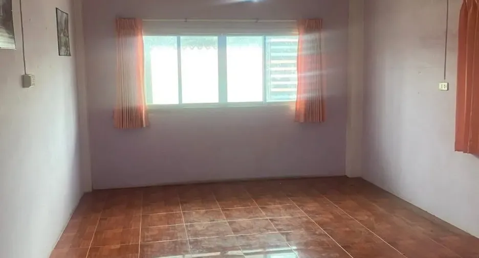 For sale and for rent 4 bedrooms house in Dong Luang, Mukdahan
