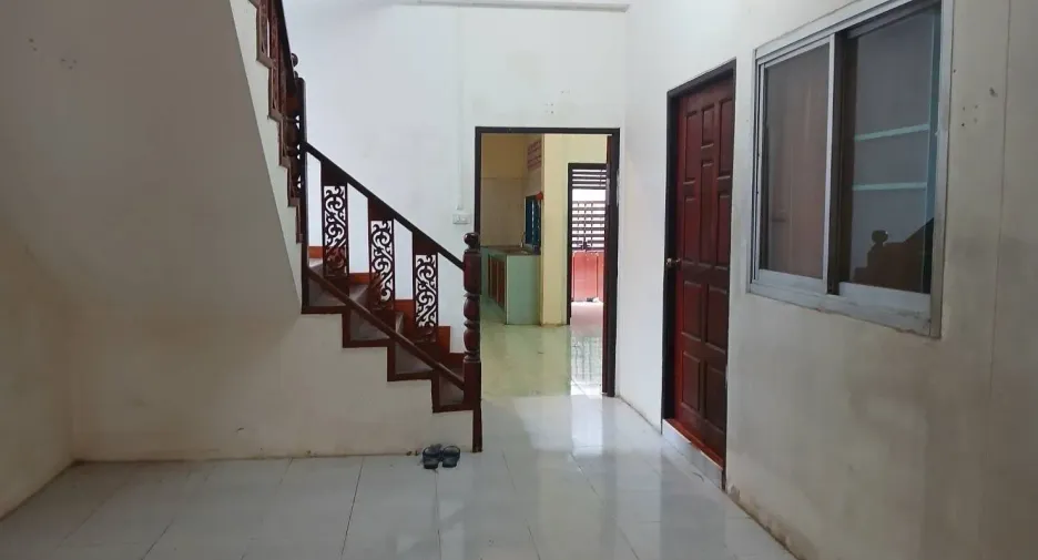 For sale and for rent 4 bedrooms house in Dong Luang, Mukdahan