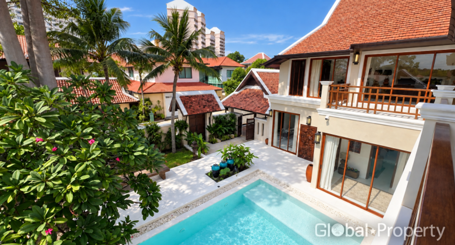 Casa en venta de 5 habitaciones en Bang Lamung, Chonburi
