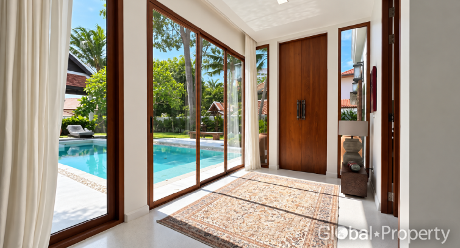 Casa en venta de 5 habitaciones en Bang Lamung, Chonburi