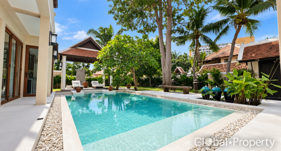 Casa en venta de 5 habitaciones en Bang Lamung, Chonburi