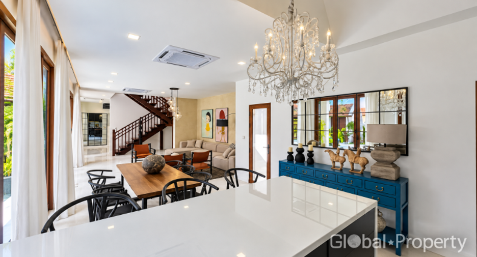 Casa en venta de 5 habitaciones en Bang Lamung, Chonburi