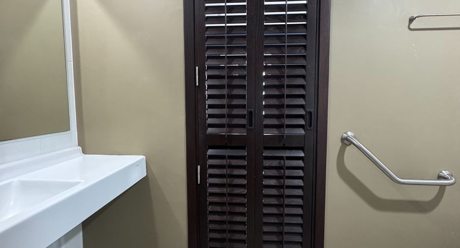 For sale 2 bedrooms condo in Bang Sue, Bangkok