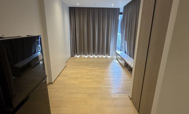 À vendre 1 chambre condo à Huai Khwang, Bangkok