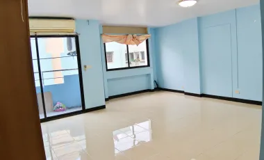 For sale 2 bedrooms condo in Lat Phrao, Bangkok