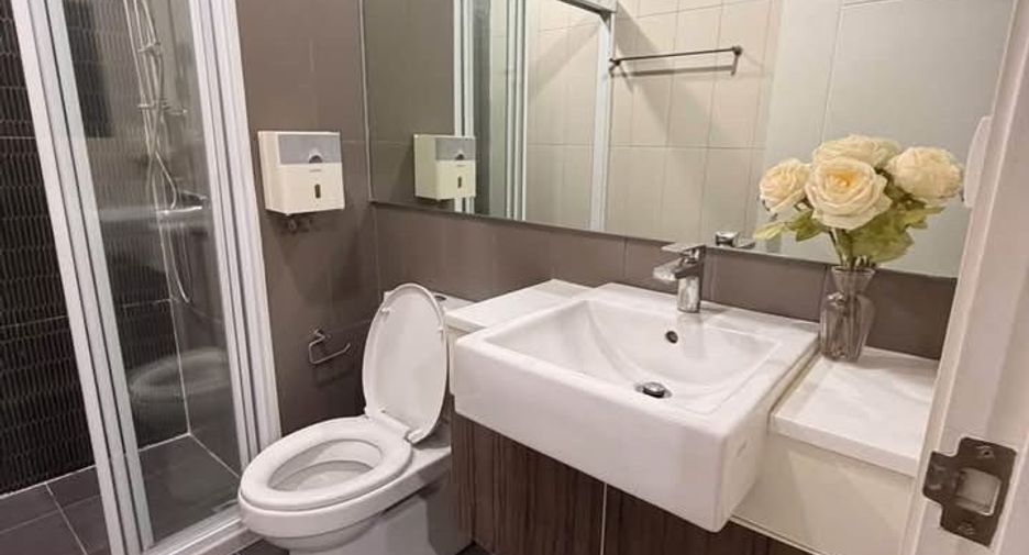 Condo en alquiler de 1 habitaciones en Huai Khwang, Bangkok