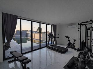 Villa en venta de 4 habitaciones en Doi Saket, Chiang Mai