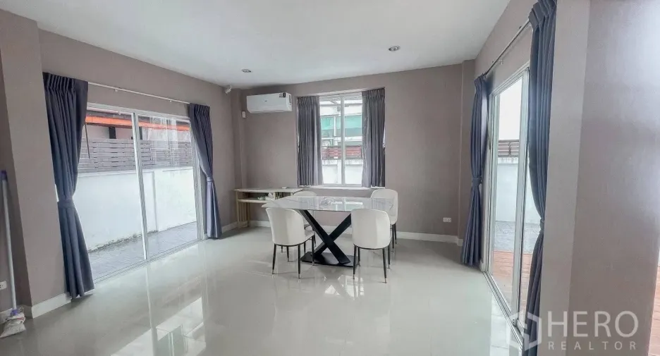 For rent and for sale 3 bedrooms house in Prawet, Bangkok
