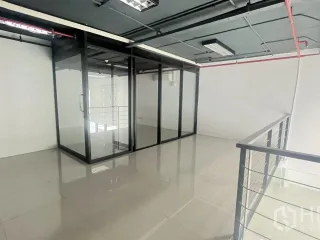 For rent office in Khlong Toei, Bangkok