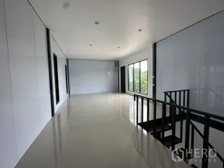 For rent warehouse in Lam Luk Ka, Pathum Thani