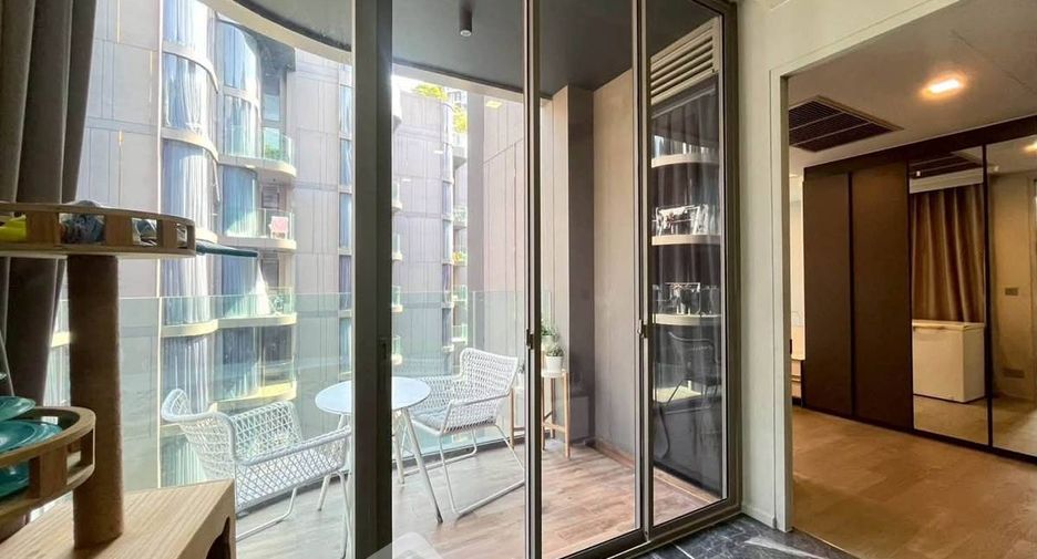 For sale 2 ベッドルーム condo in Watthana, Bangkok