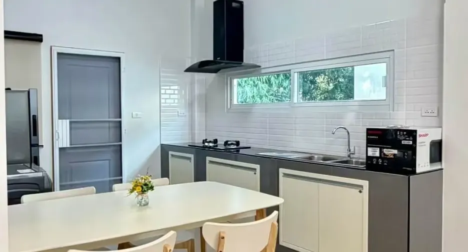 For rent 3 bedrooms house in Saraphi, Chiang Mai