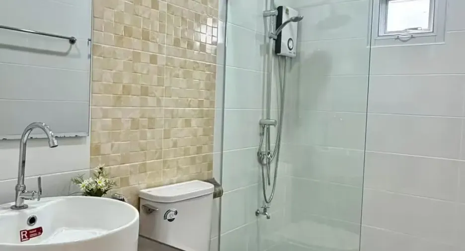 For rent 3 bedrooms house in Saraphi, Chiang Mai