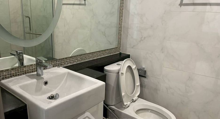 For rent 1 bed condo in Watthana, Bangkok