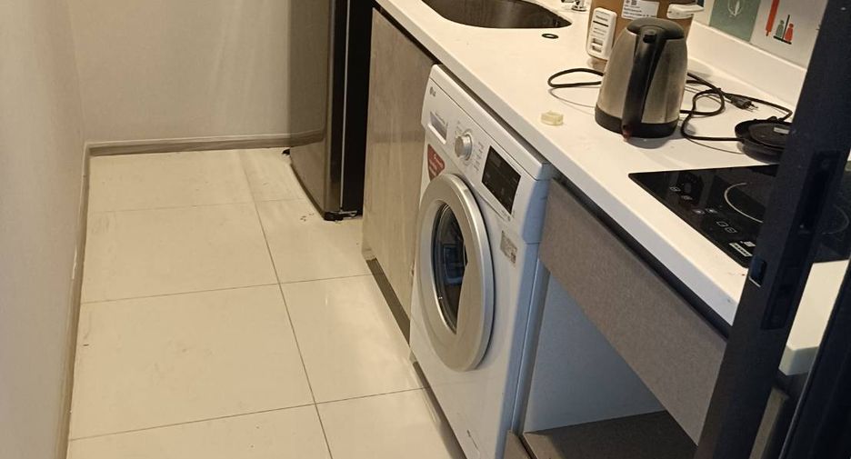 For sale 1 bed condo in Huai Khwang, Bangkok