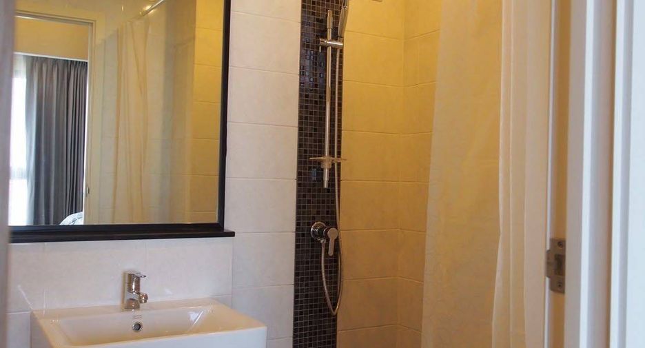 À louer et à vendre 2 chambres condo à Bang Phlat, Bangkok