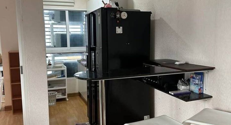 For sale 2 bedrooms condo in Thon Buri, Bangkok