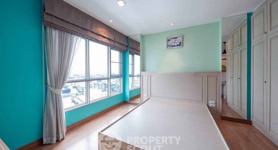 For sale 2 bedrooms condo in Khlong Toei, Bangkok