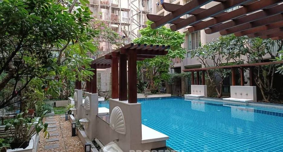 For sale 1 bed condo in Huai Khwang, Bangkok