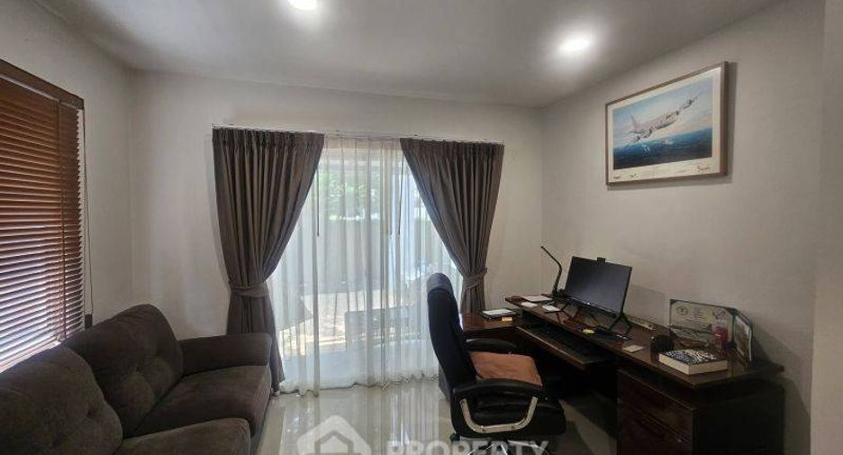 For sale 4 bedrooms house in Si Racha, Chonburi