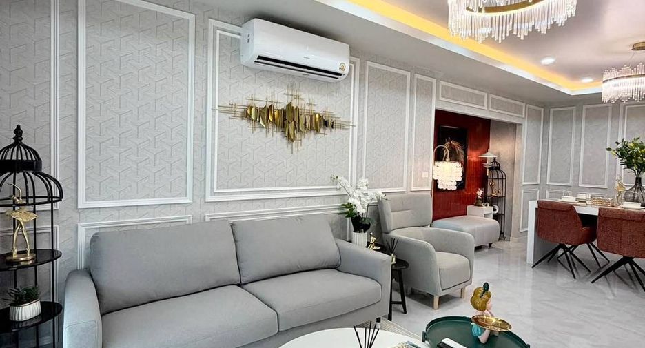 For sale 4 bedrooms townhouse in Bang Lamung, Chonburi
