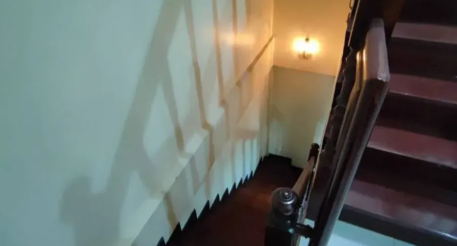 Casa en venta y en alquiler de 3 habitaciones en Bangkok Noi, Bangkok
