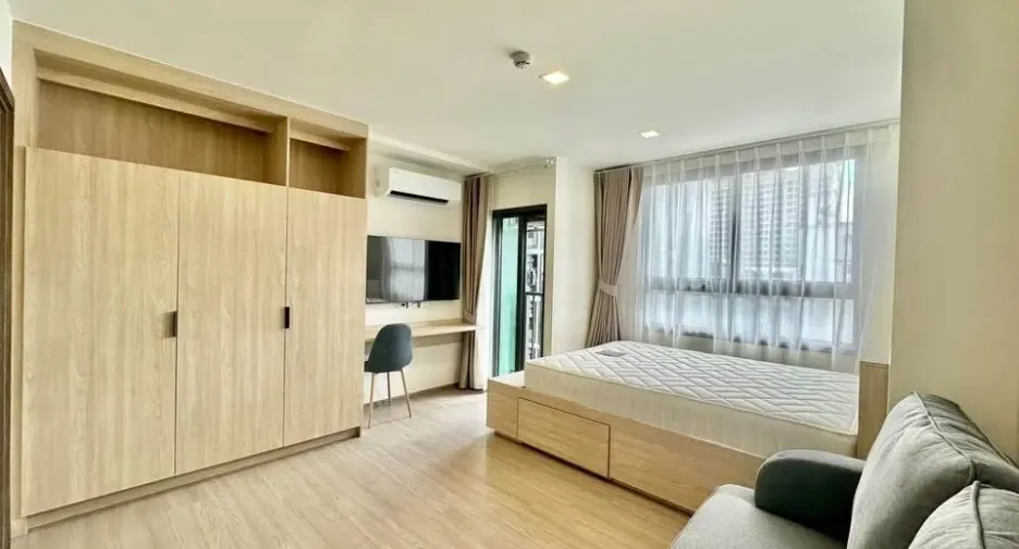 For rent 1 bed condo in Phaya Thai, Bangkok