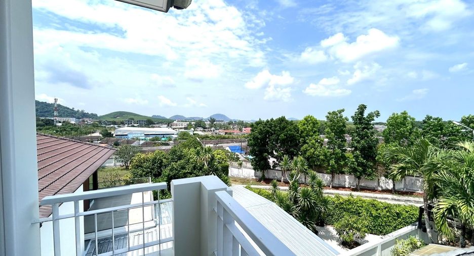 À louer 4 chambres villa à Mueang Phuket, Phuket