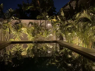 À vendre et à louer 4 chambres villa à Mueang Phuket, Phuket