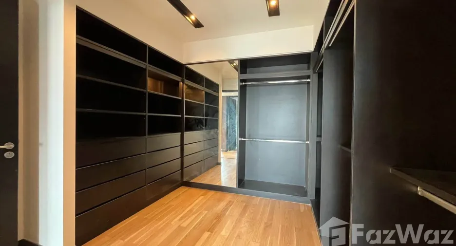 Condo en venta y en alquiler de 2 habitaciones en Yan Nawa, Bangkok